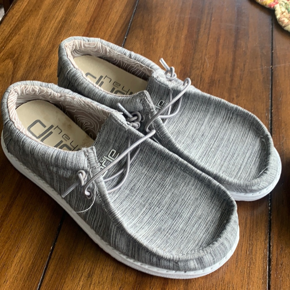 Hey dude slip on